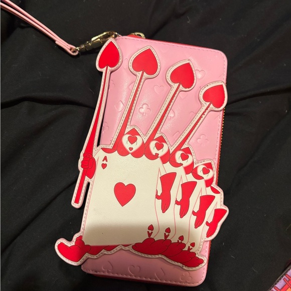 Accessories - Loungefly Wallet - Alice in Wonderland